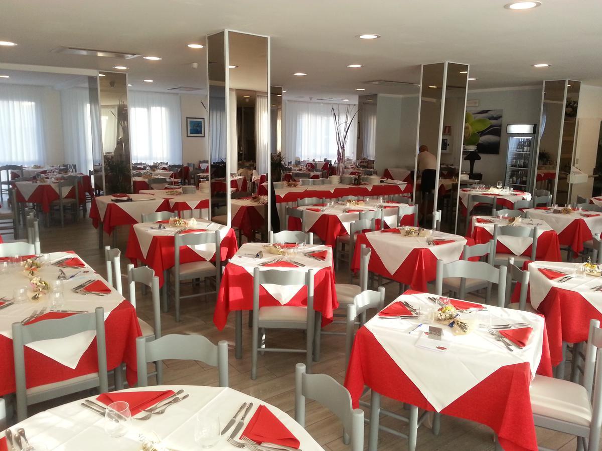 Hotel Metropol Senigallia Zewnętrze zdjęcie
